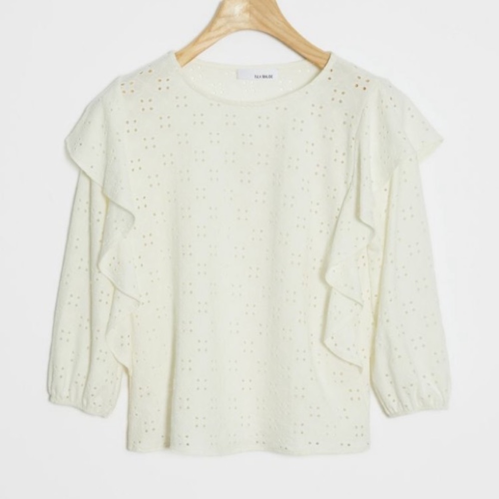 Anthropologie ruffled eyelet top!
